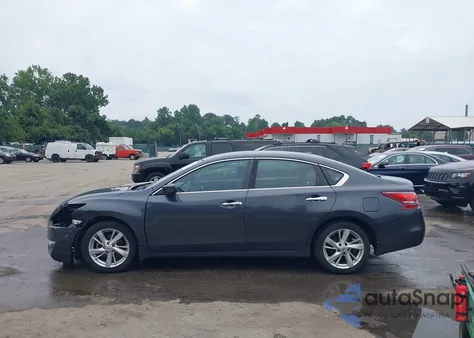 2013 Nissan Altima 2.5 Sv из США, поврежденный, VIN 1N4AL3AP4DC244124